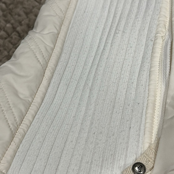 Prana Full zip Off White Vest- M - Picture 10 of 12
